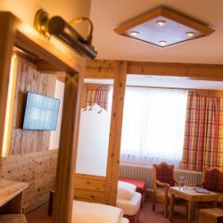 Zimmer in Obertauern, Hotel Garni Haus Tyrol